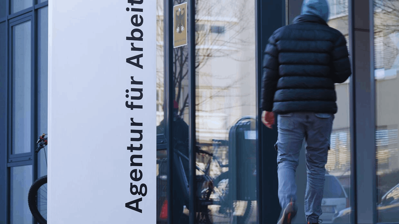 How Much Is Deutsche Bürgergeld? Monthly Payments and Benefits