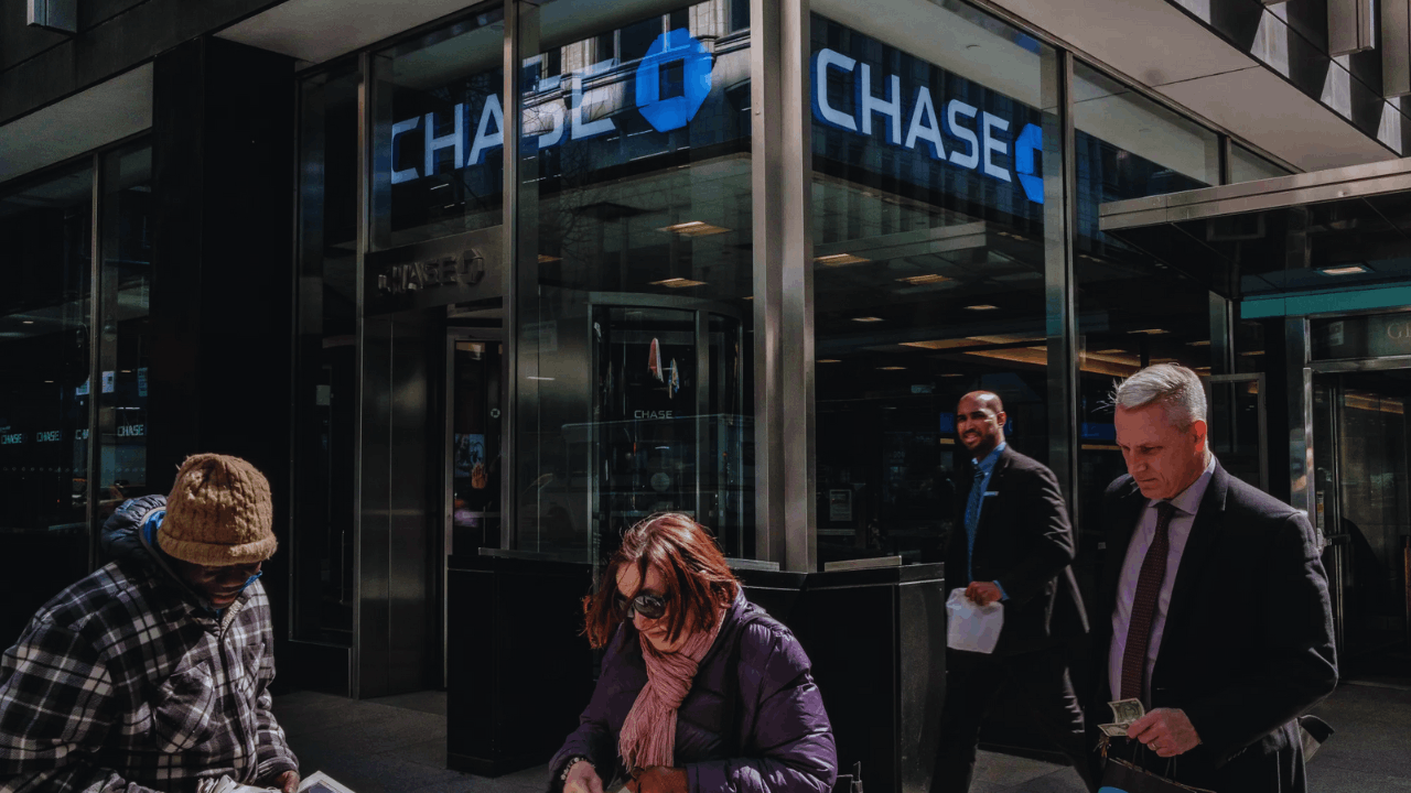 Chase Personal Loans: Are They Only for Existing Customers?