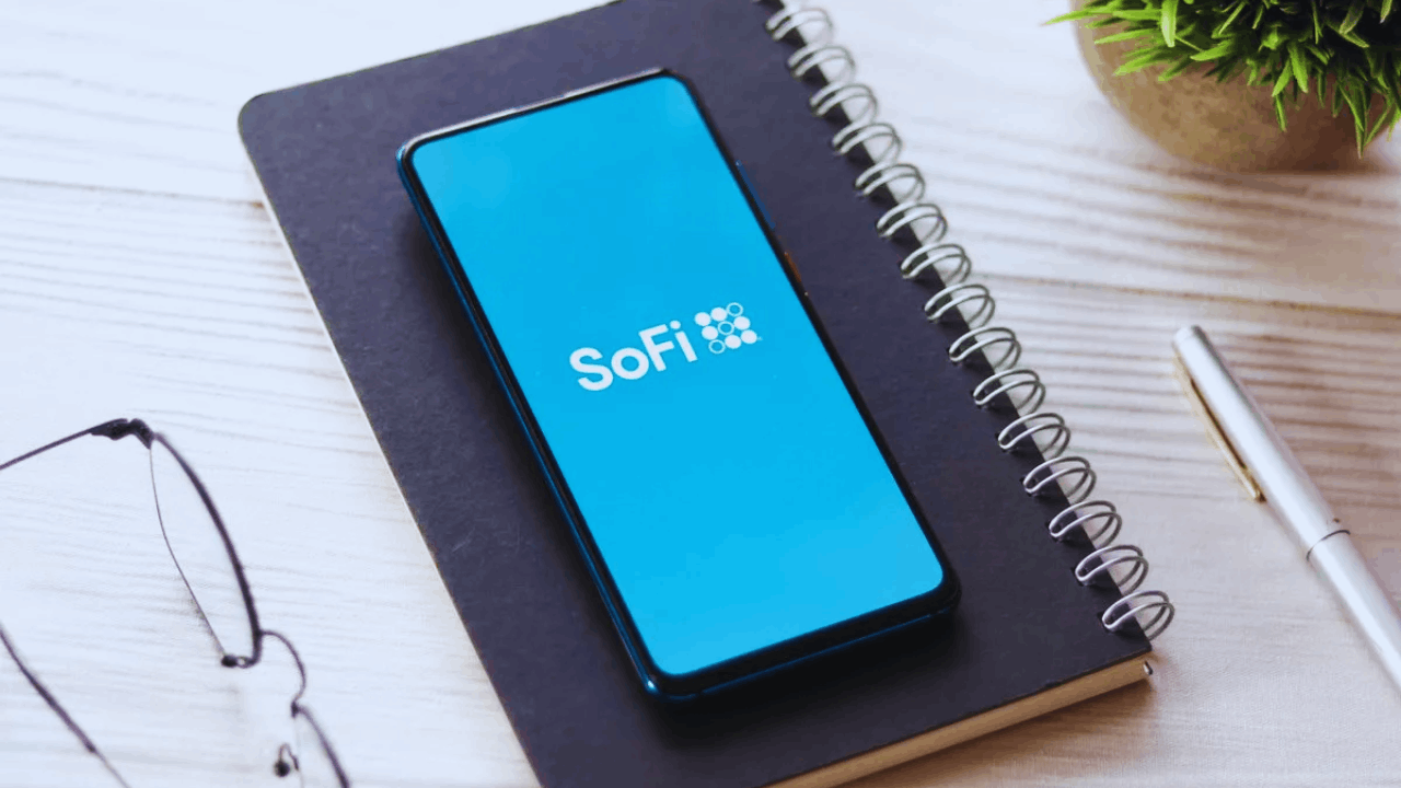 Using a SoFi Personal Loan to Refinance Credit Card Debt