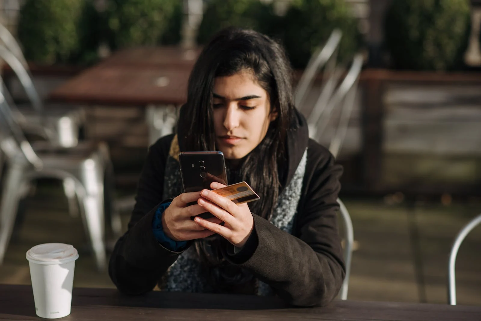 Sofi Credit Card: How to Apply, Benefits, Pros and Cons, and More