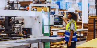 Machine Operator Jobs in the United States: Secure Careers and Growth Potential
