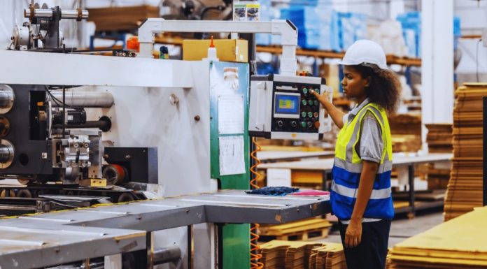 Machine Operator Jobs in the United States: Secure Careers and Growth Potential