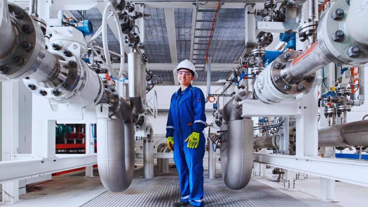 SLB Careers: High-Earning Oilfield & Engineering Jobs with Growth Potential